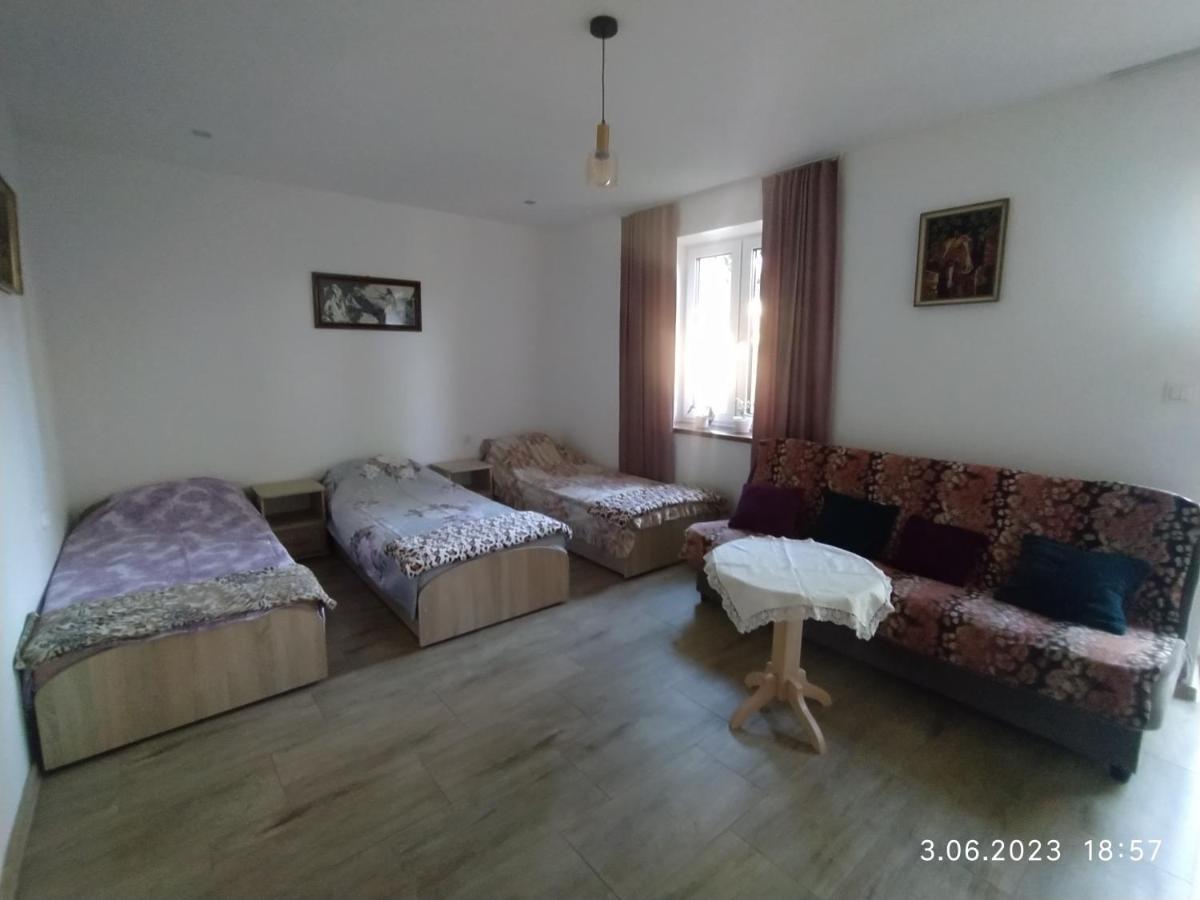 Dolistowka Apartamenty, Pole Namiotowe, Balia Z Jacuzzi, Ogrod Warzywny Dla Gosci, Plac Zabaw Dla Dzieci โกเนียดซ์ ภายนอก รูปภาพ