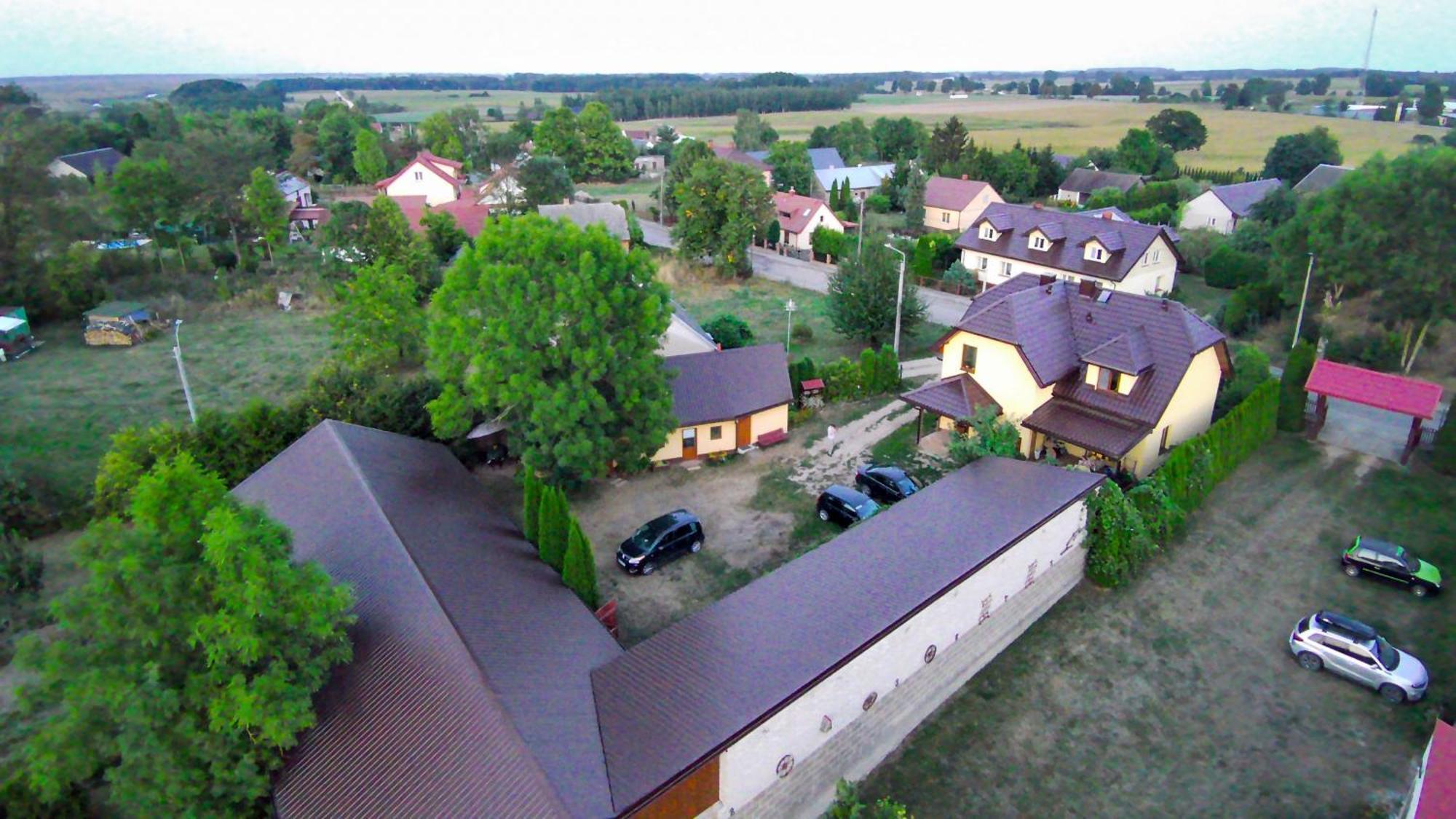 Dolistowka Apartamenty, Pole Namiotowe, Balia Z Jacuzzi, Ogrod Warzywny Dla Gosci, Plac Zabaw Dla Dzieci โกเนียดซ์ ภายนอก รูปภาพ